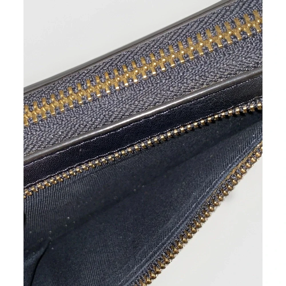 Fossil Black Leather Zip Around Wallet Gold Tone Hardware Continental